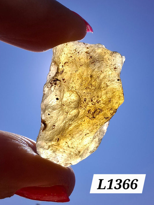 Libyan Desert Glass (darker) Piece, 11.69g, Tektite (Ref: L1366)