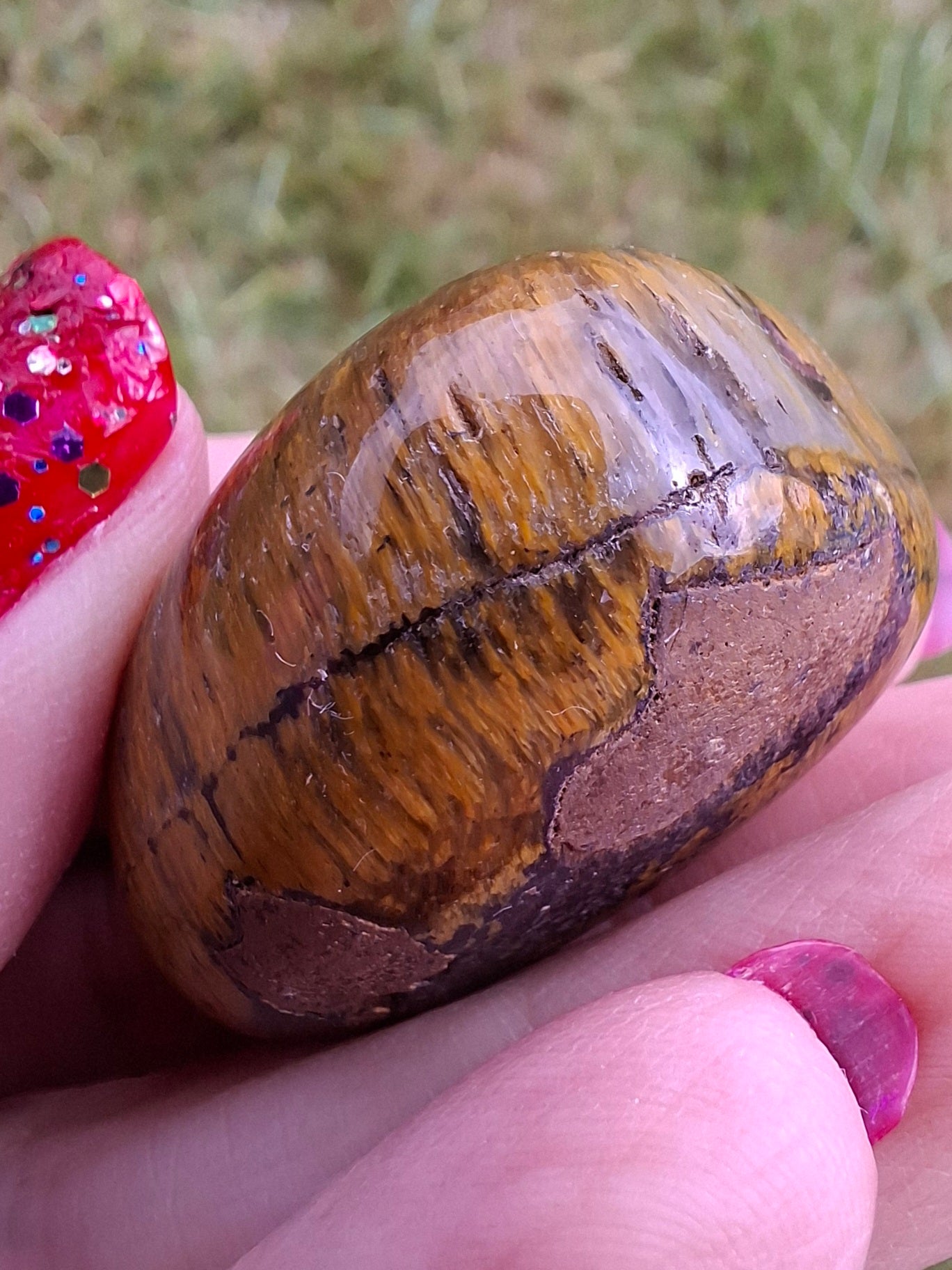 Tigers Eye, Tumble Stone, Crystal (Ref: T129)