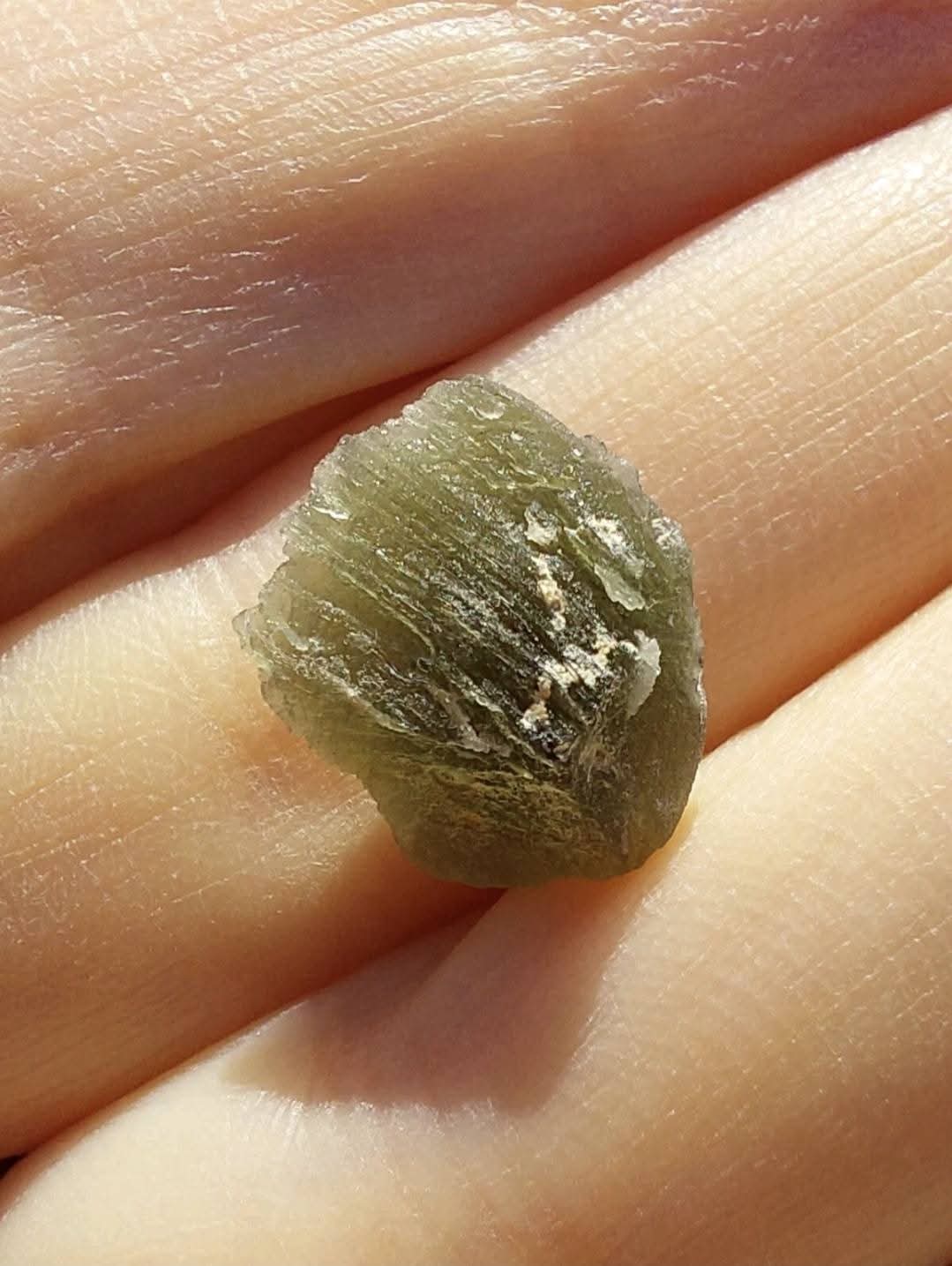 Moldavite Piece, 0.90g, Tektite (Ref: 928)