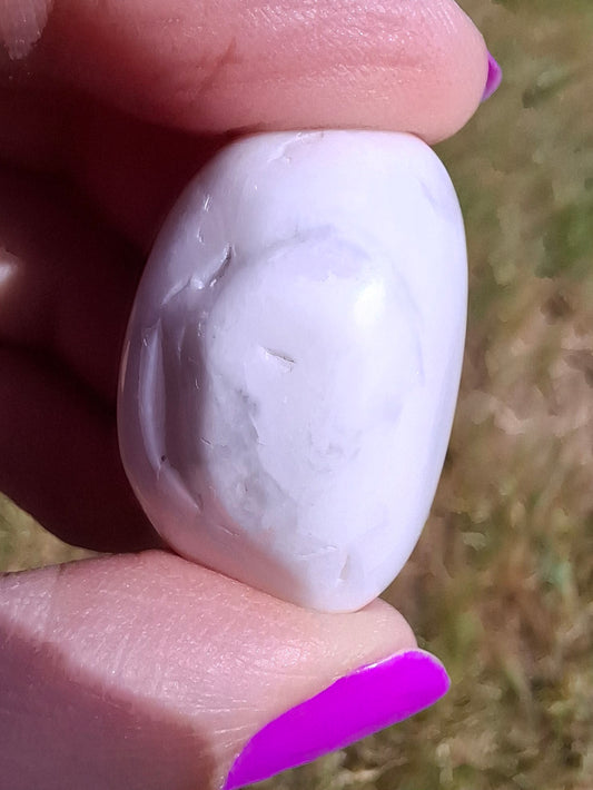 Howlite, Tumble Stone, Crystal (Ref: T38)