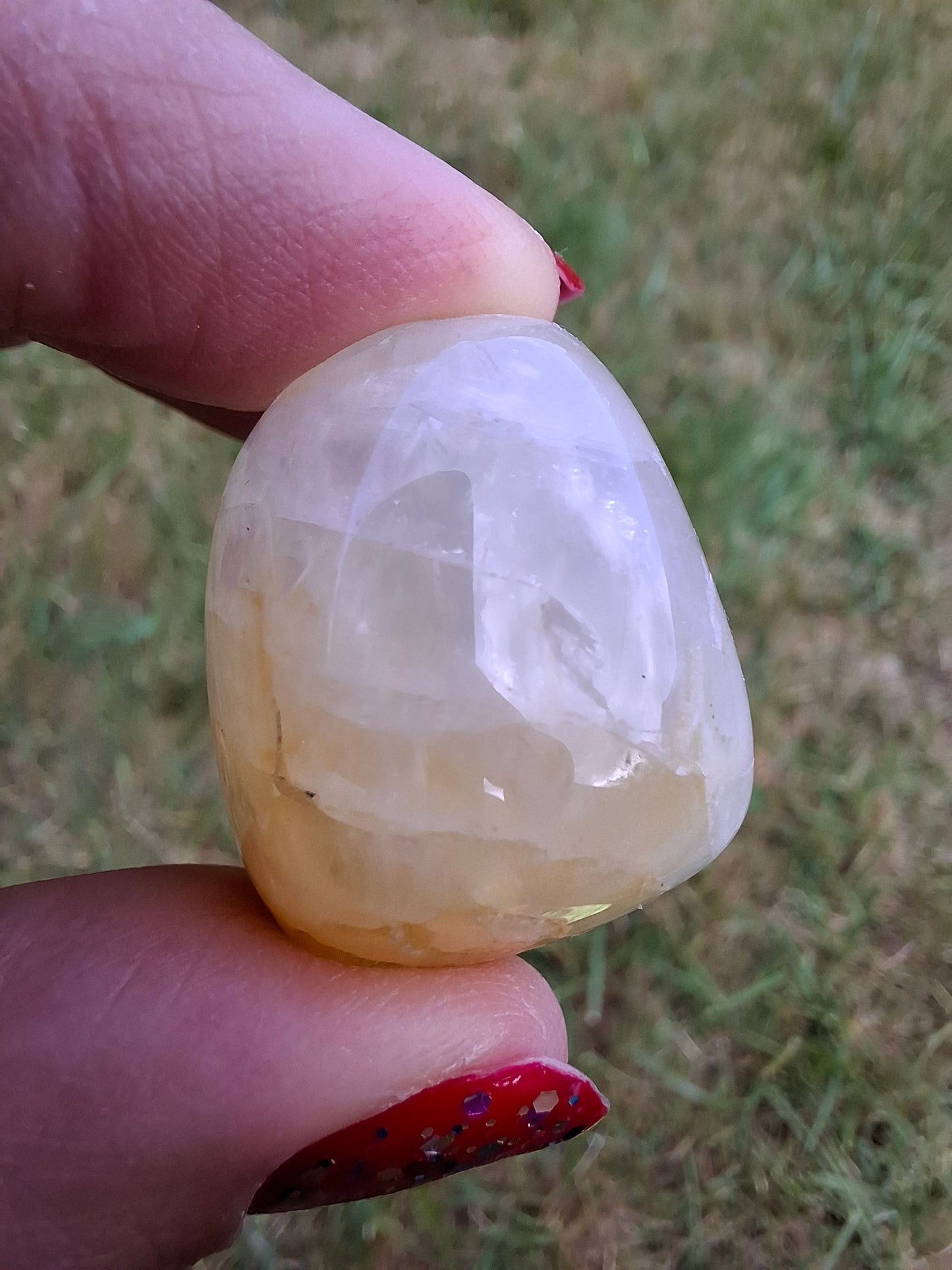 Golden Healer, Tumble Stone, Crystal (Ref: T189)