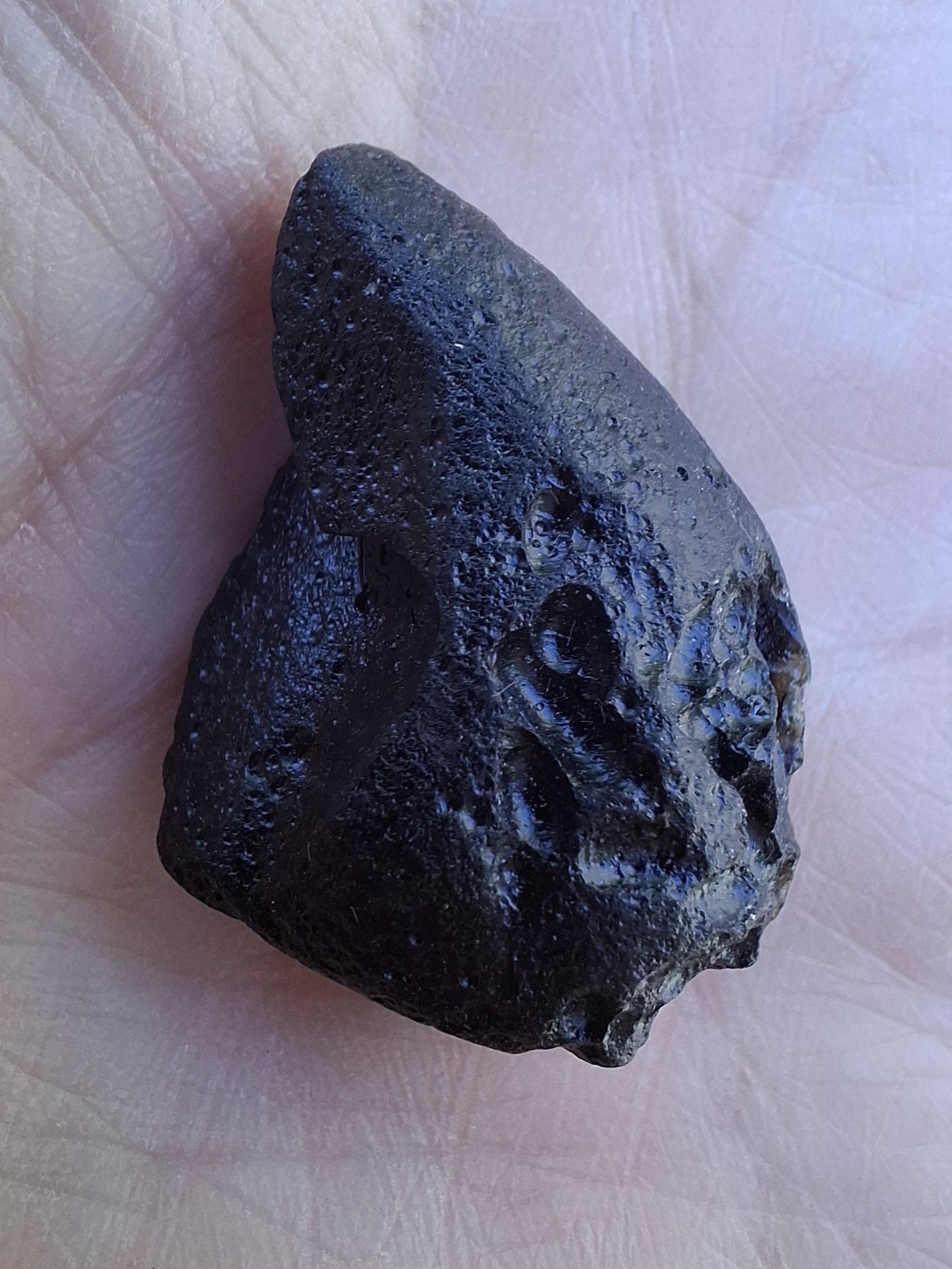 Guang Dong (Chinese), 7.92g, Tektite