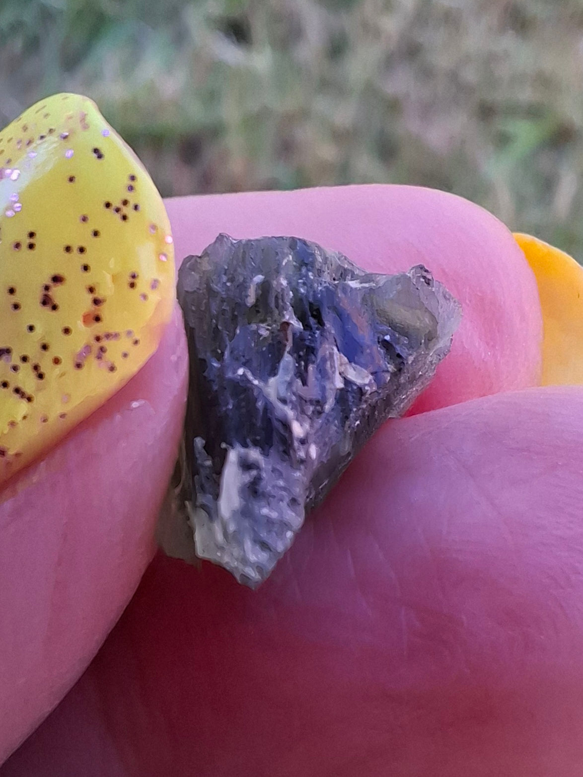 Moldavite Piece, 1.23g, Tektite (Ref: 1484)