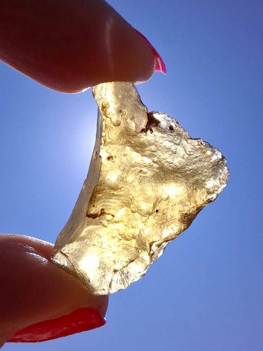 Libyan Desert Glass (darker) Piece, 7.36g, Tektite (Ref: L1357)