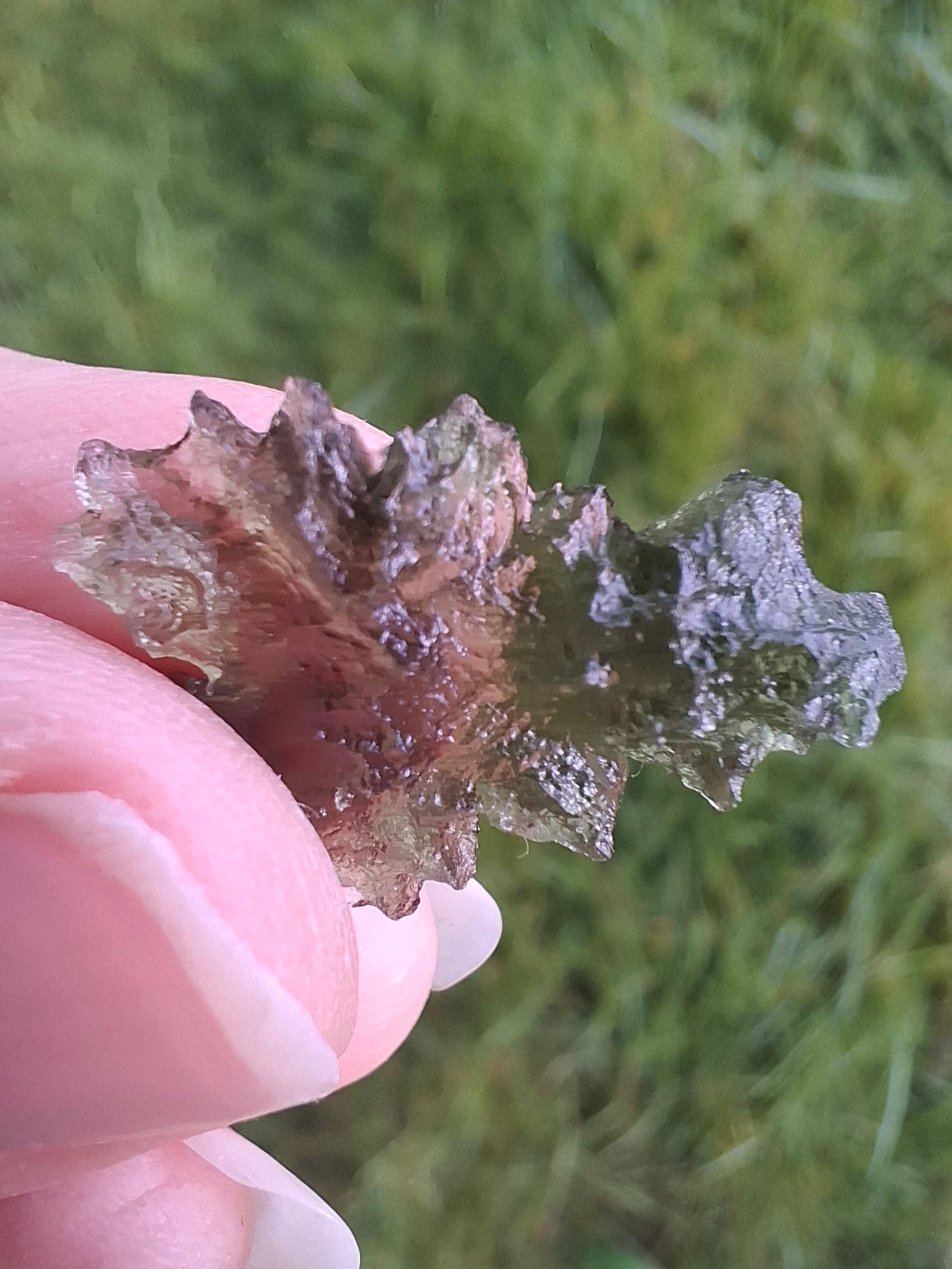 Moldavite Piece, JEZKOVNA BESEDNICE, 1.62g, Tektite (Ref: 1276)
