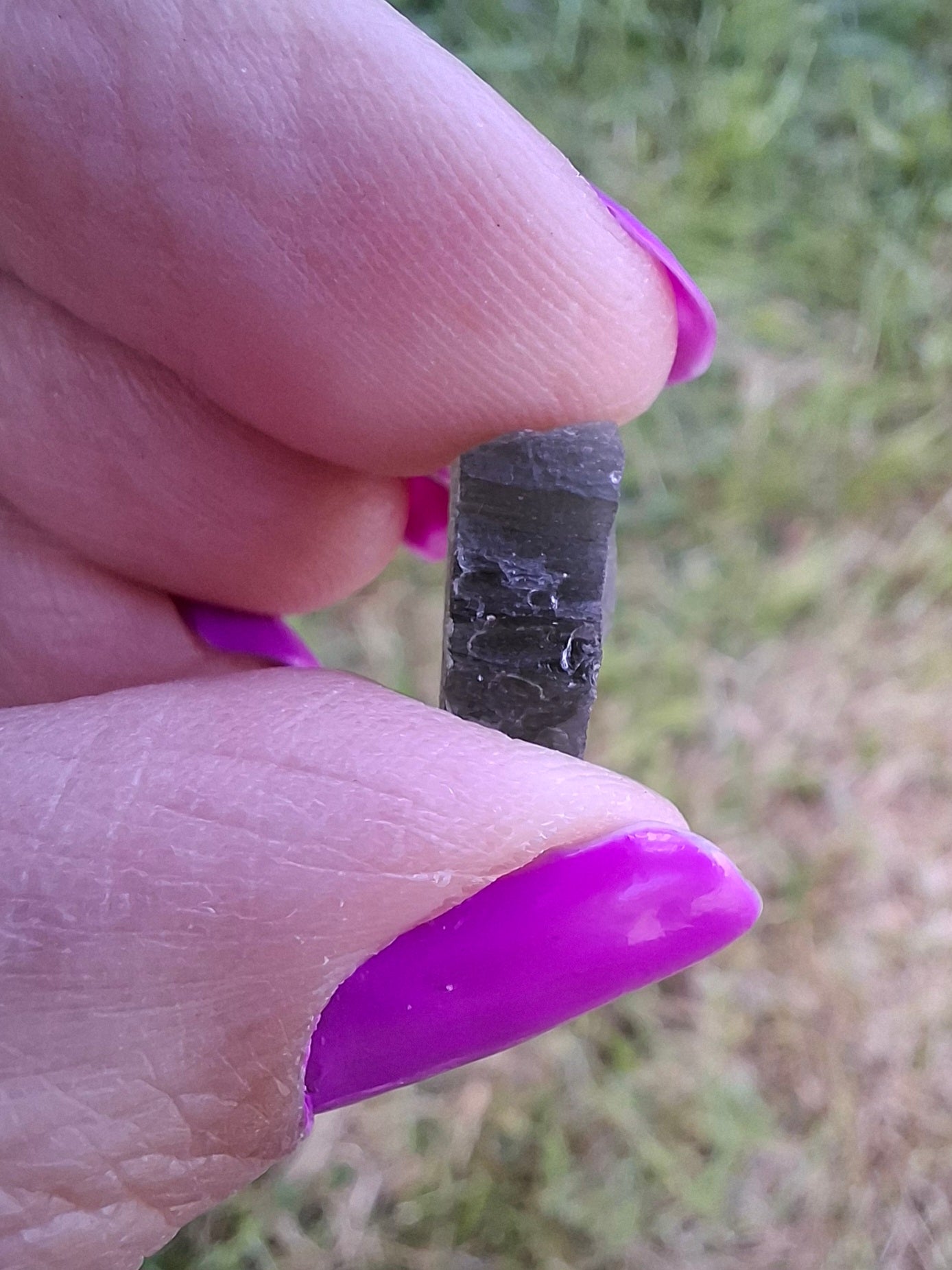 Moldavite Piece, 0.87g, Tektite (Ref: 1453)