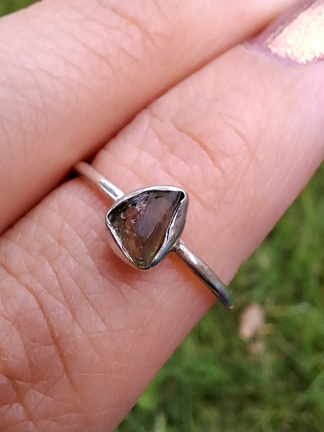 Moldavite's Ring, size large L/small M, 925 Silver, Tektite (Ref: R36)