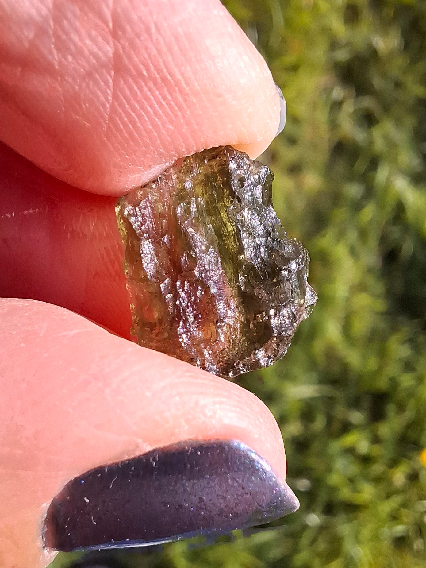 Moldavite Piece, 0.65g, Tektite (Ref: 1382)