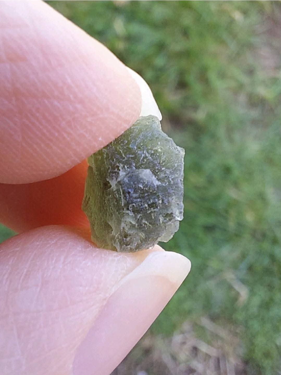 Moldavite Piece, 0.93g, Tektite (Ref: 775)