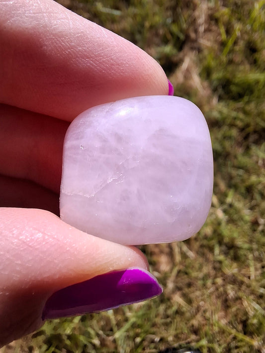 Rose Quartz, Tumble Stone, Crystal (Ref: T96)