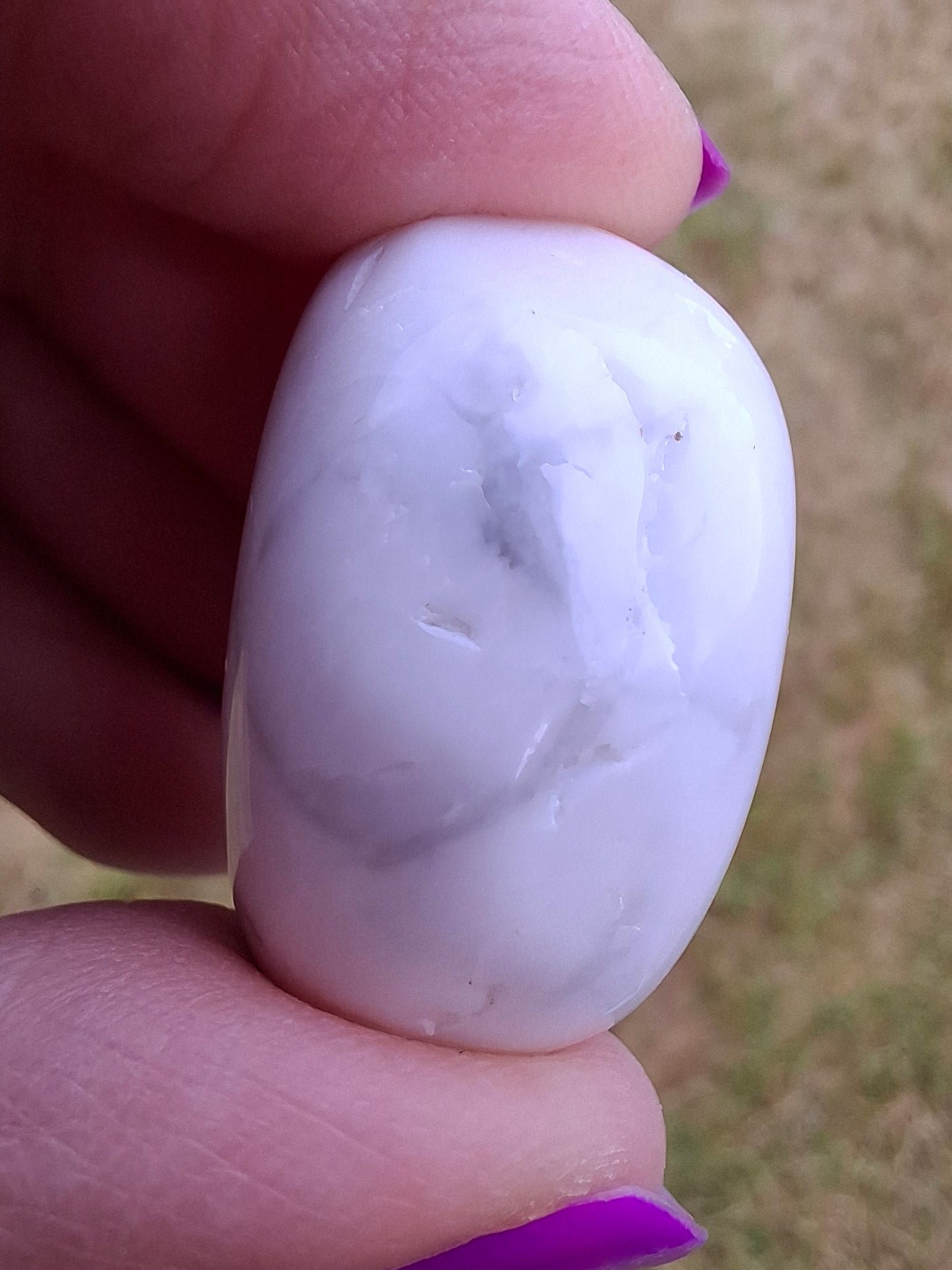 Howlite, Tumble Stone, Crystal (Ref: T38)