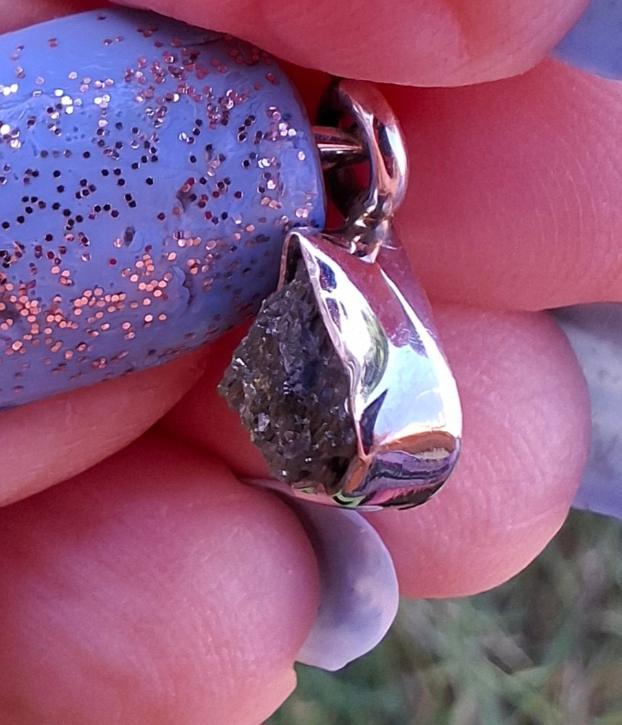 Moldavite Pendant, 925 Silver, Tektite (Ref: P85)