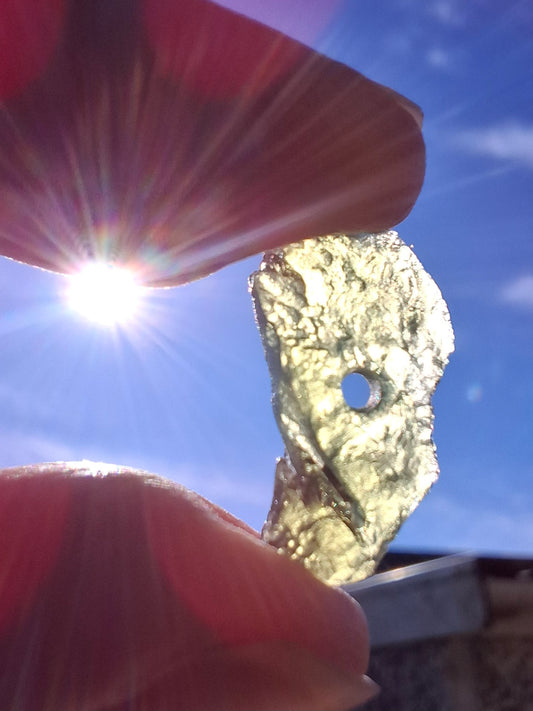 DRILLED, Moldavite Piece, 0.90g, Tektite (Ref: D14)