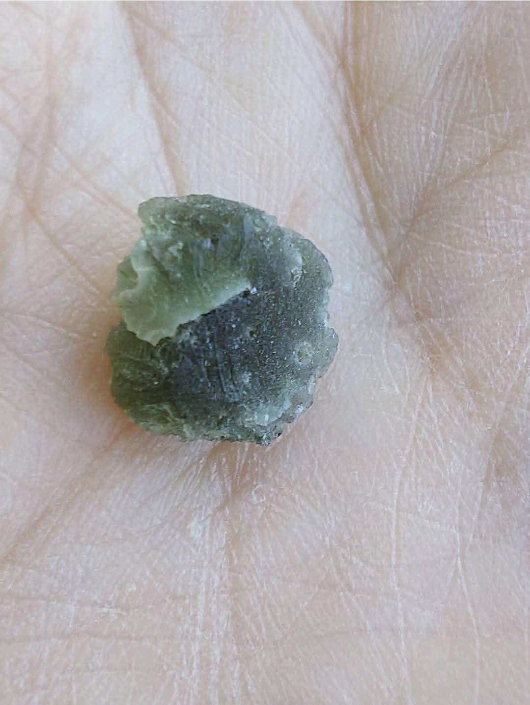 Moldavite Piece, 0.93g, Tektite (Ref: 775)