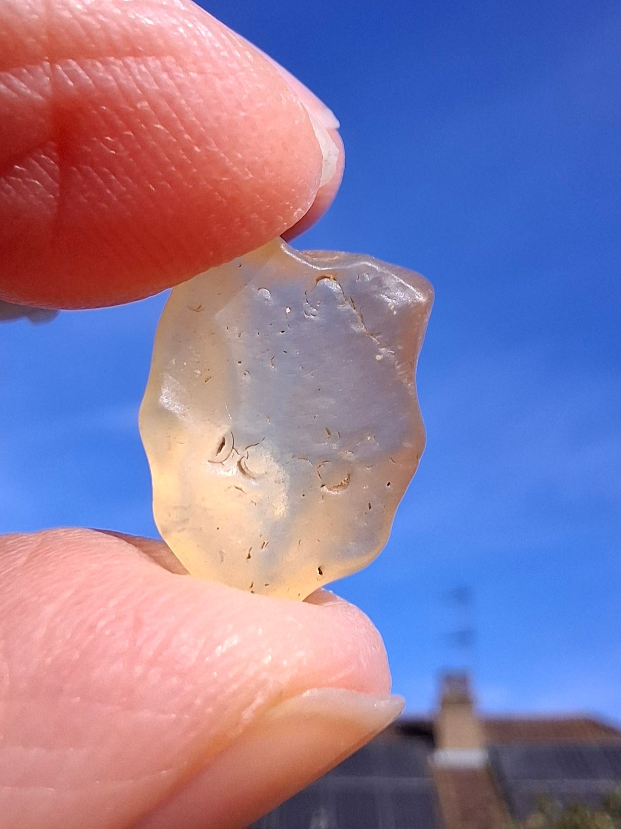 Libyan Desert Glass small Piece, 1.55g, Tektite (Ref: L1347)