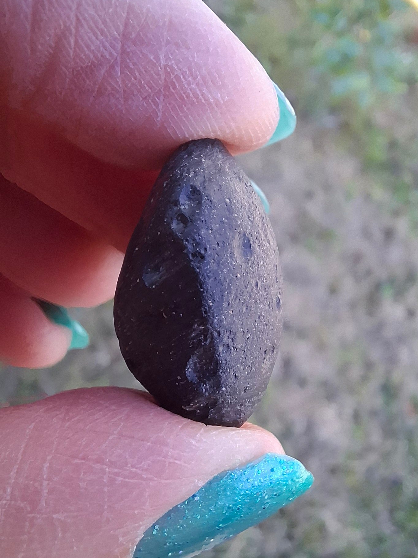 Philippinite (Rizalite), 7.48g, Tektite