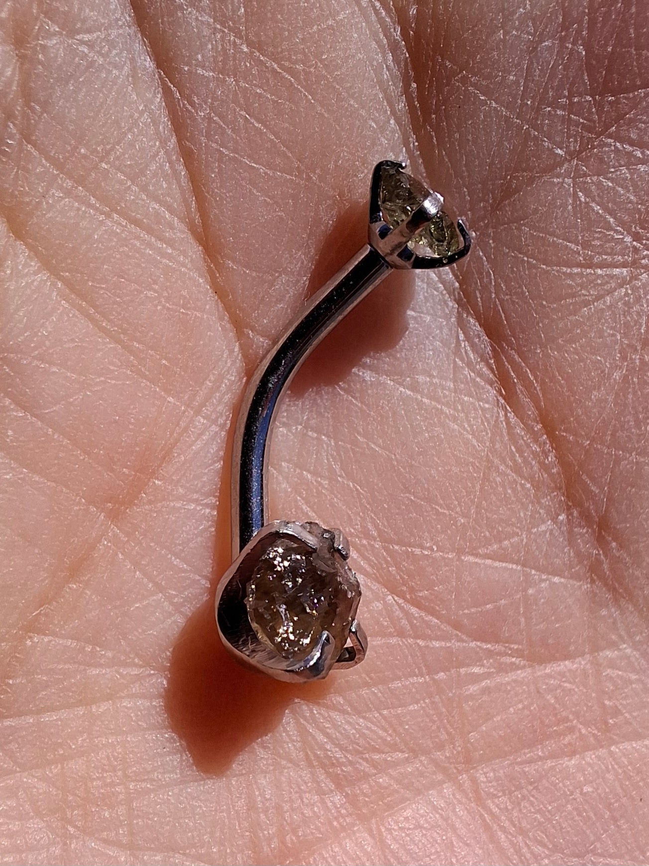 Moldavite (raw) BELLY BAR, 14G, Surgical Steel, Tektite (Ref: BB2)