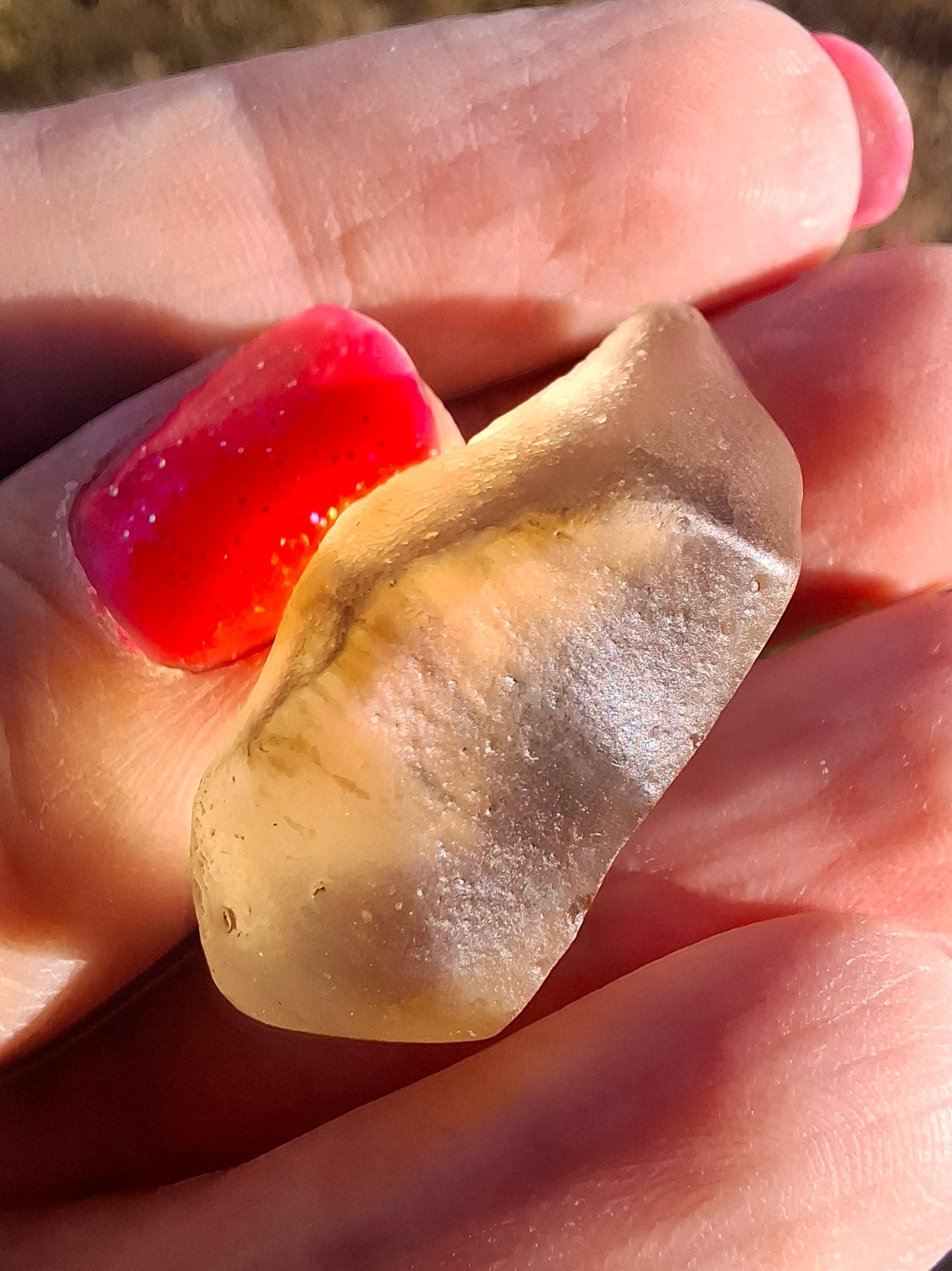 Libyan Desert Glass (darker) Piece, 7.38g, Tektite (Ref: L1375)