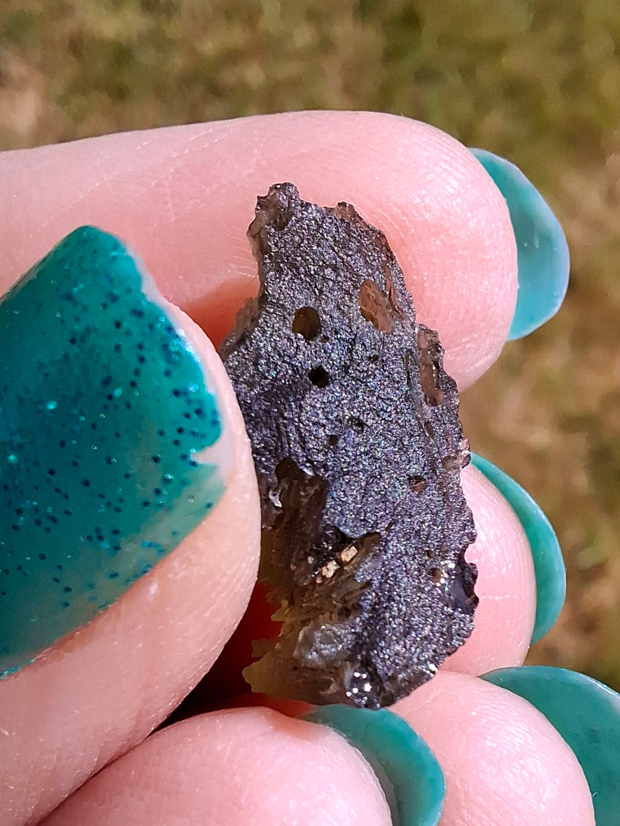 Moldavite Piece, 1.67g, Tektite (Ref: 1423)