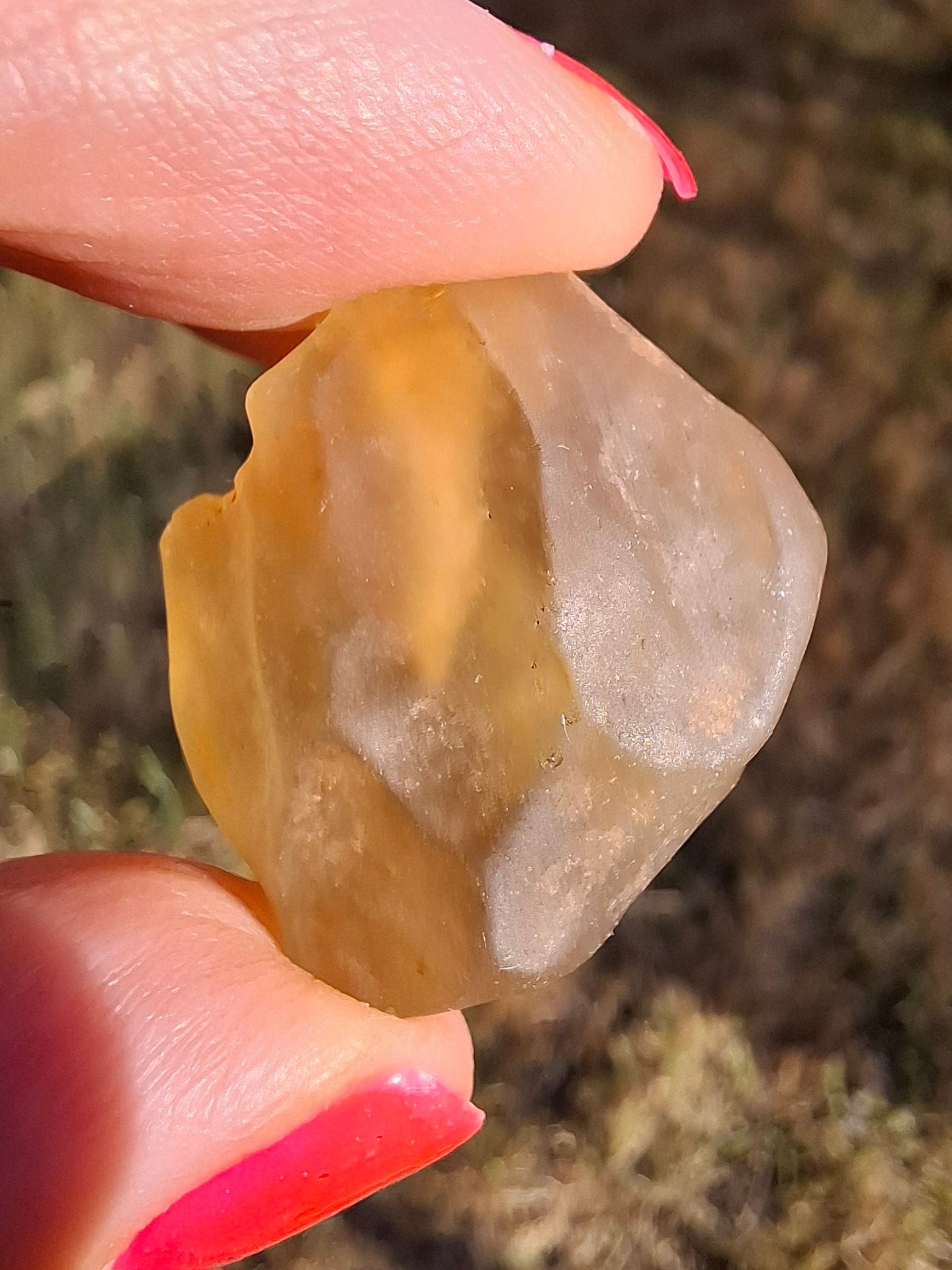 Libyan Desert Glass (darker) Piece, 10.32g, Tektite (Ref: L1376)