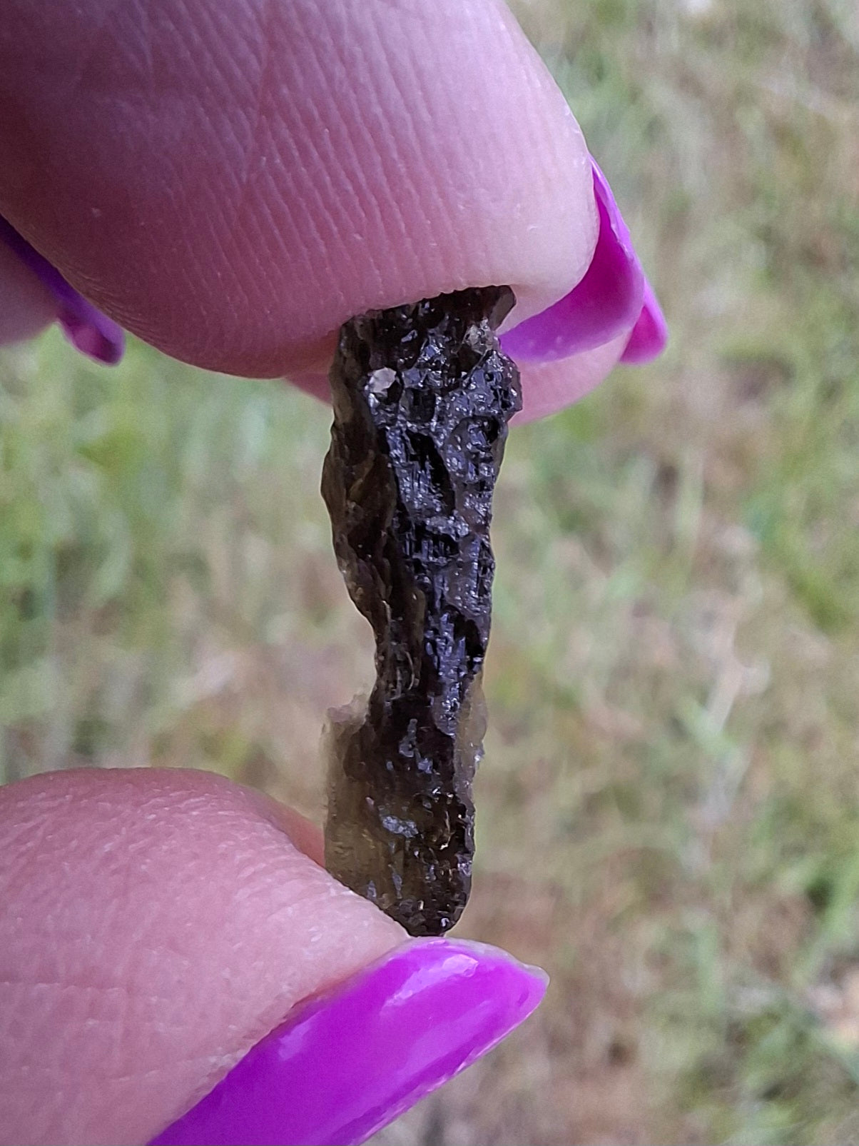 Moldavite Piece, 0.98g, Tektite (Ref: 1427)