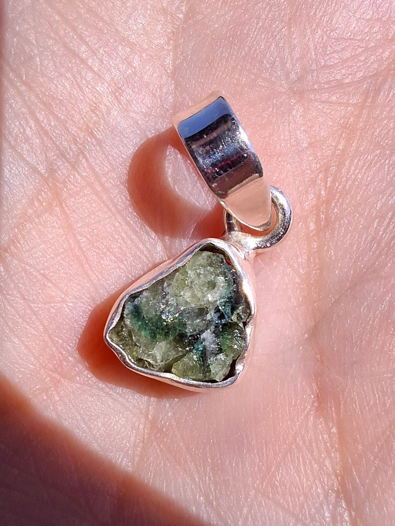 Green Tourmaline Pendant, 925 Silver, Crystal (Ref: GT16)