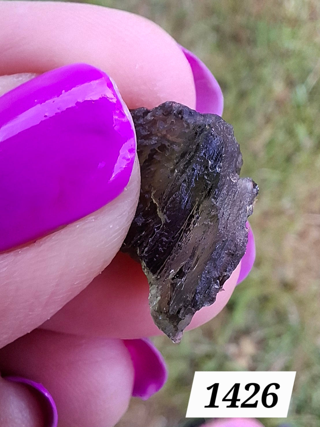 Moldavite Piece, 1.92g, Tektite (Ref: 1426)