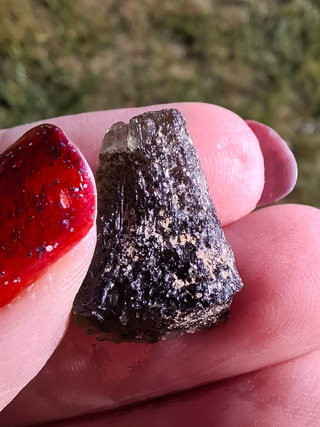 Moldavite Piece, 2.38g, Tektite (Ref: 1466)