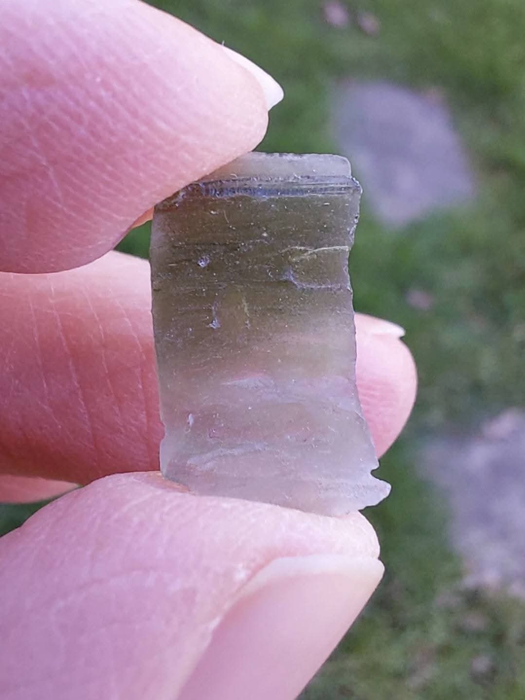 Moldavite Piece, 0.89g, Tektite (Ref: 1011)