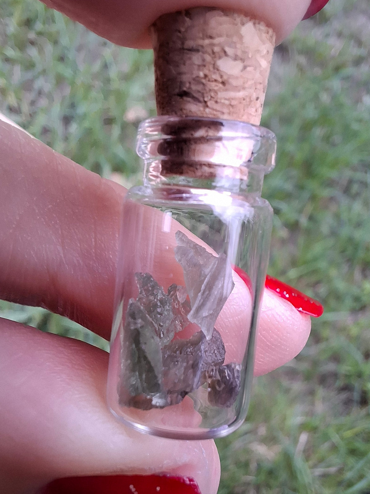 Moldavite Chips (0.50g) in 1ml Bottle, Tektite (Ref; B26)