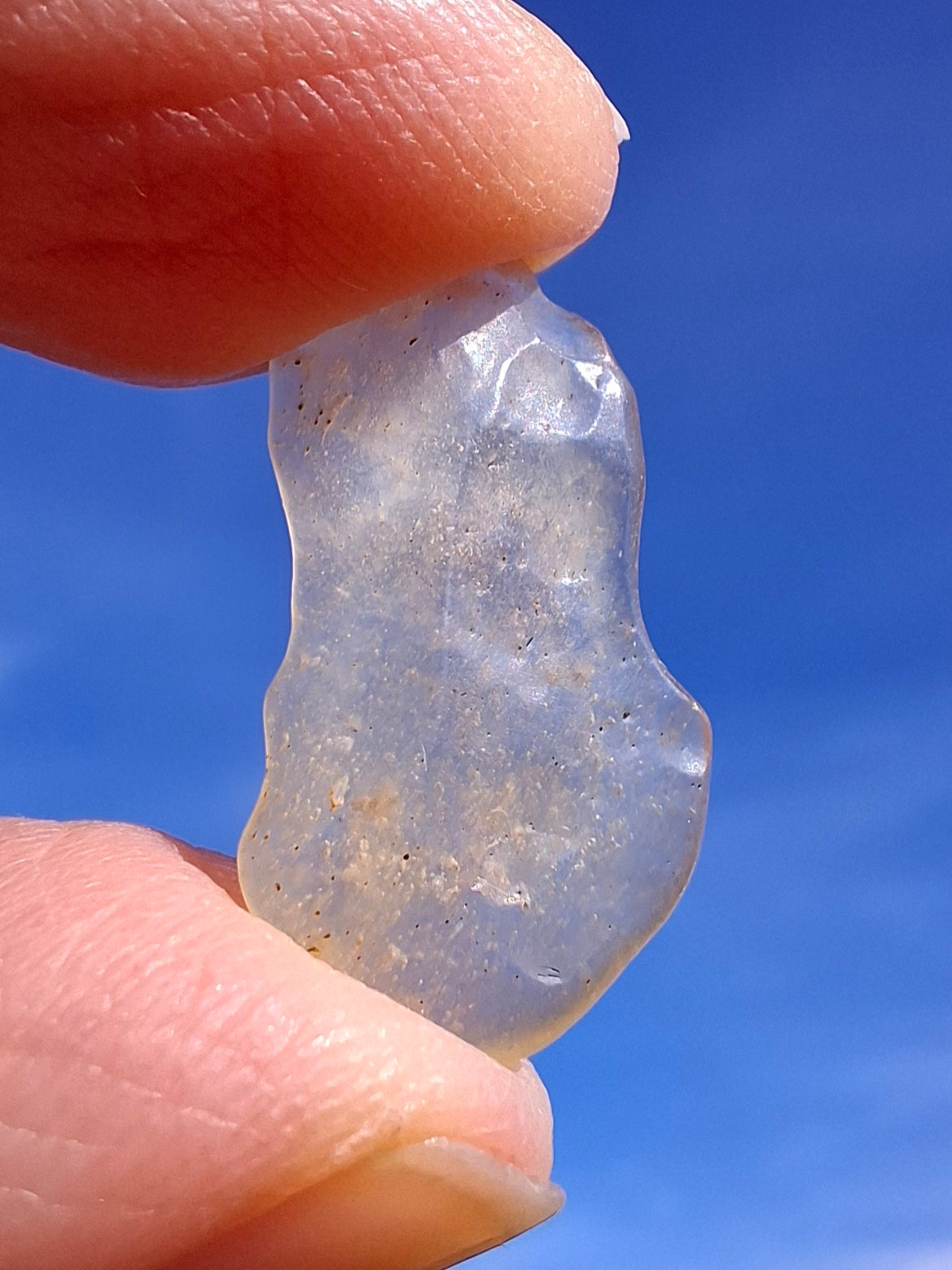 Libyan Desert Glass small Piece, 0.90g, Tektite (Ref: L1344)