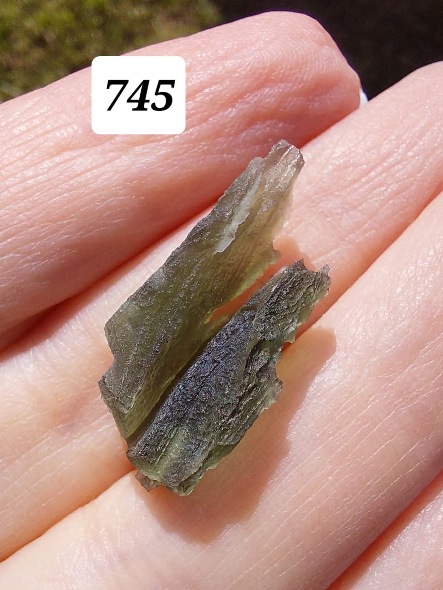 Moldavite Piece, ANGEL CHIME, 2.18g, Tektite (Ref: 745)