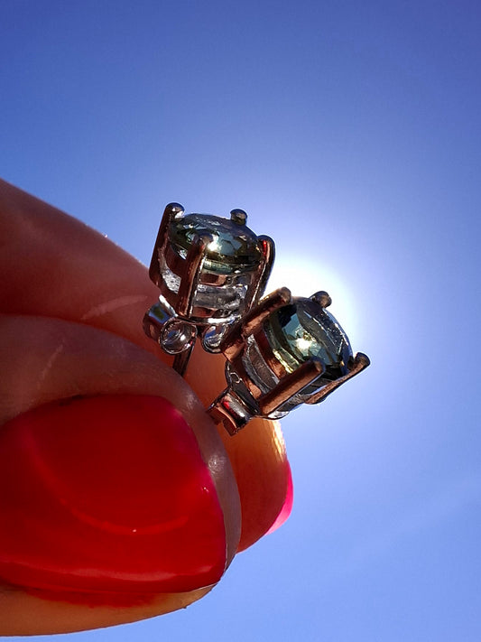 Moldavite (faceted) 5mm STUD EARRINGS, 925 Silver, Tektite (Ref: Pair48)