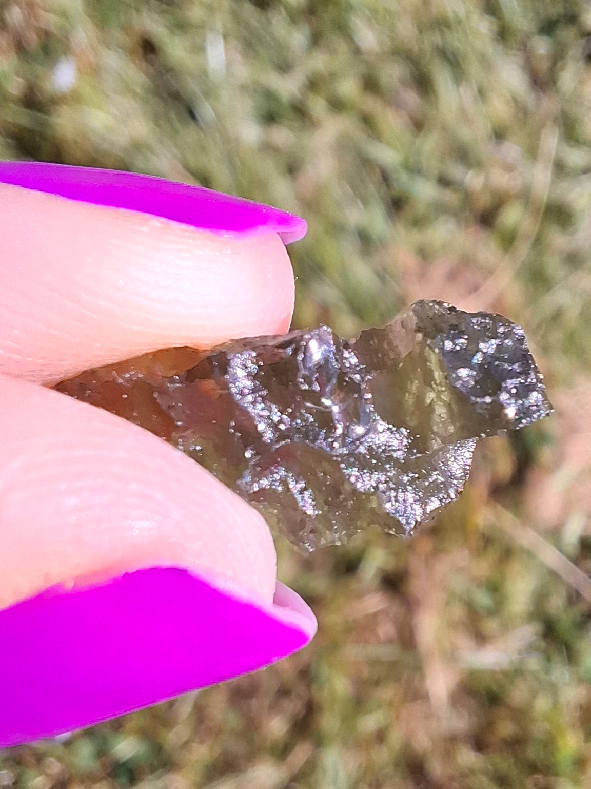 Moldavite Piece, 0.61g, Tektite (Ref: 1457)