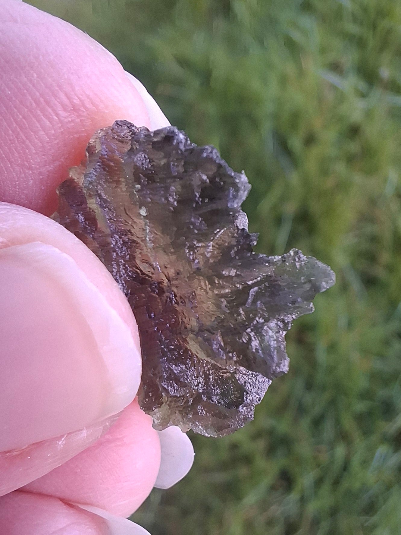 Moldavite Piece, JEZKOVNA BESEDNICE, 2.00g, Tektite (Ref: 1264)