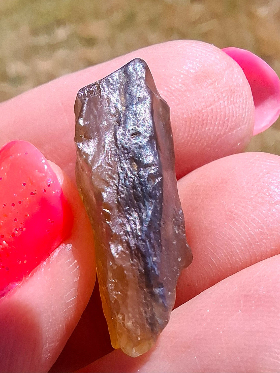 Libyan Desert Glass (darker) piece, 2.88g, Tektite (Ref: L1358)