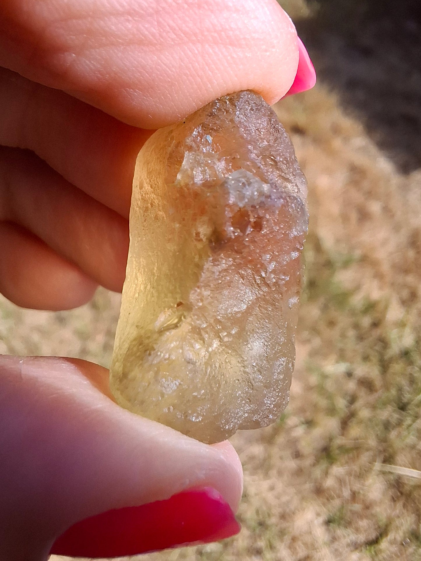 Libyan Desert Glass (darker) Piece, 7.32g, Tektite (Ref: L1369)