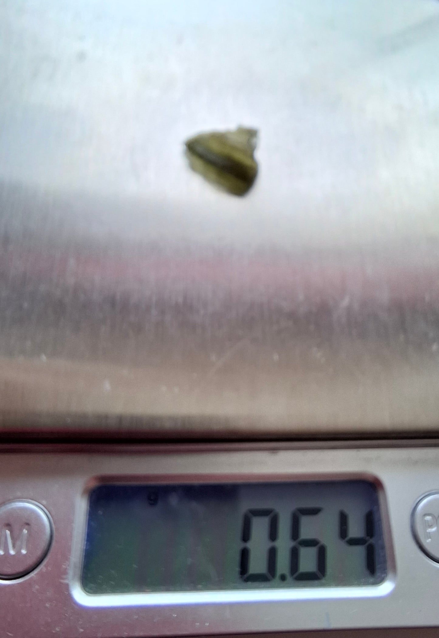 Moldavite Piece, 0.64g, Tektite (Ref: 1424)