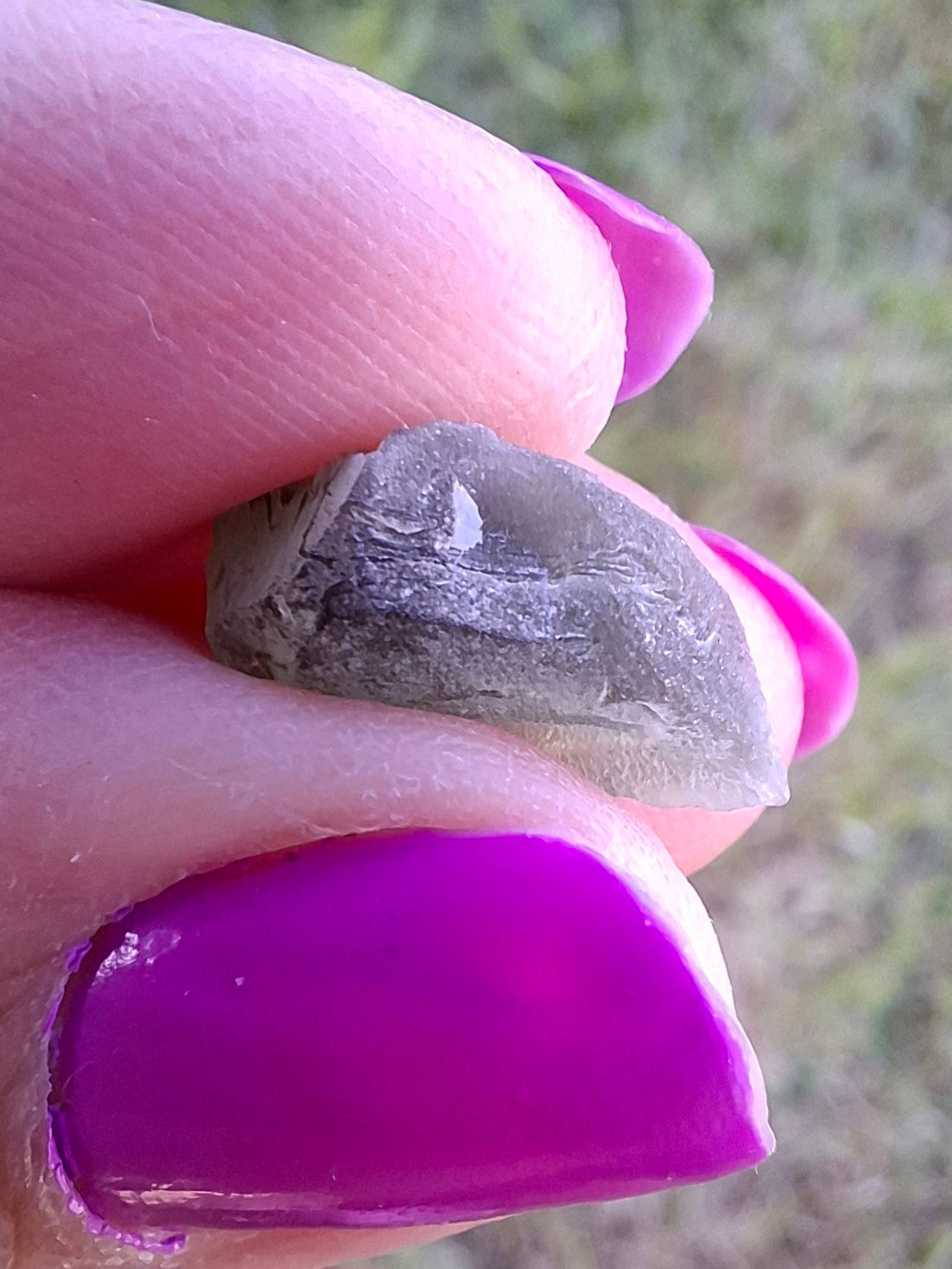 Moldavite Piece, 0.91g, Tektite (Ref: 1460)