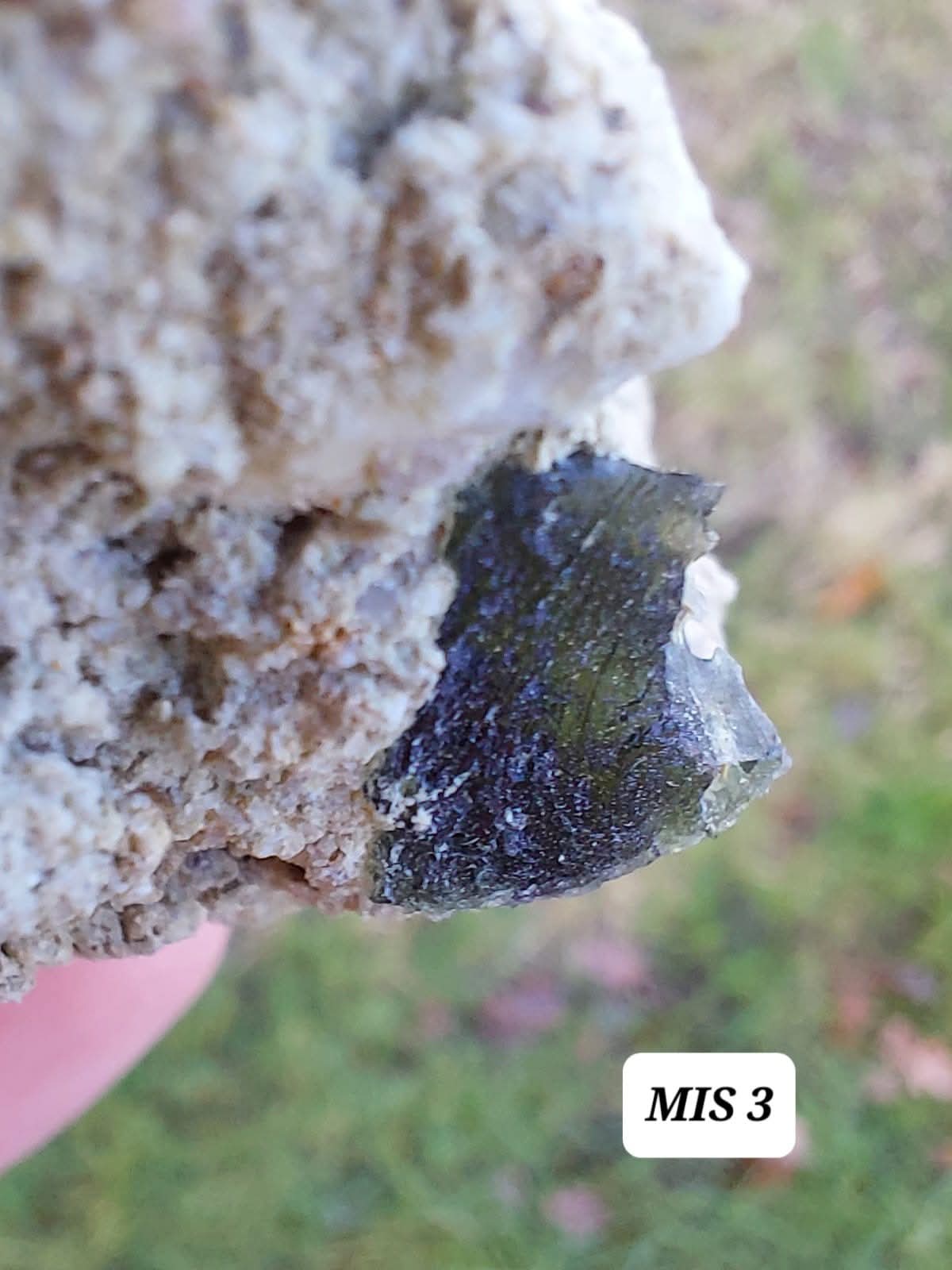 Moldavite In-Situ (in matrix), Besednice, Est- 3g, Tektite (Ref: MIS3)