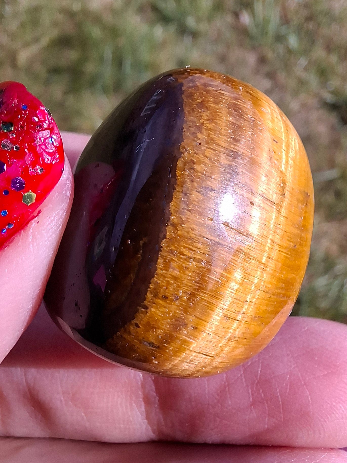 Tigers Eye, Tumble Stone, Crystal (Ref: T128)