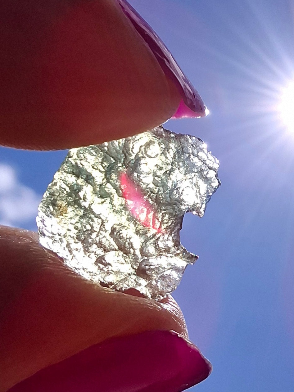 Moldavite Piece, 0.59g, Tektite (Ref: 1428)