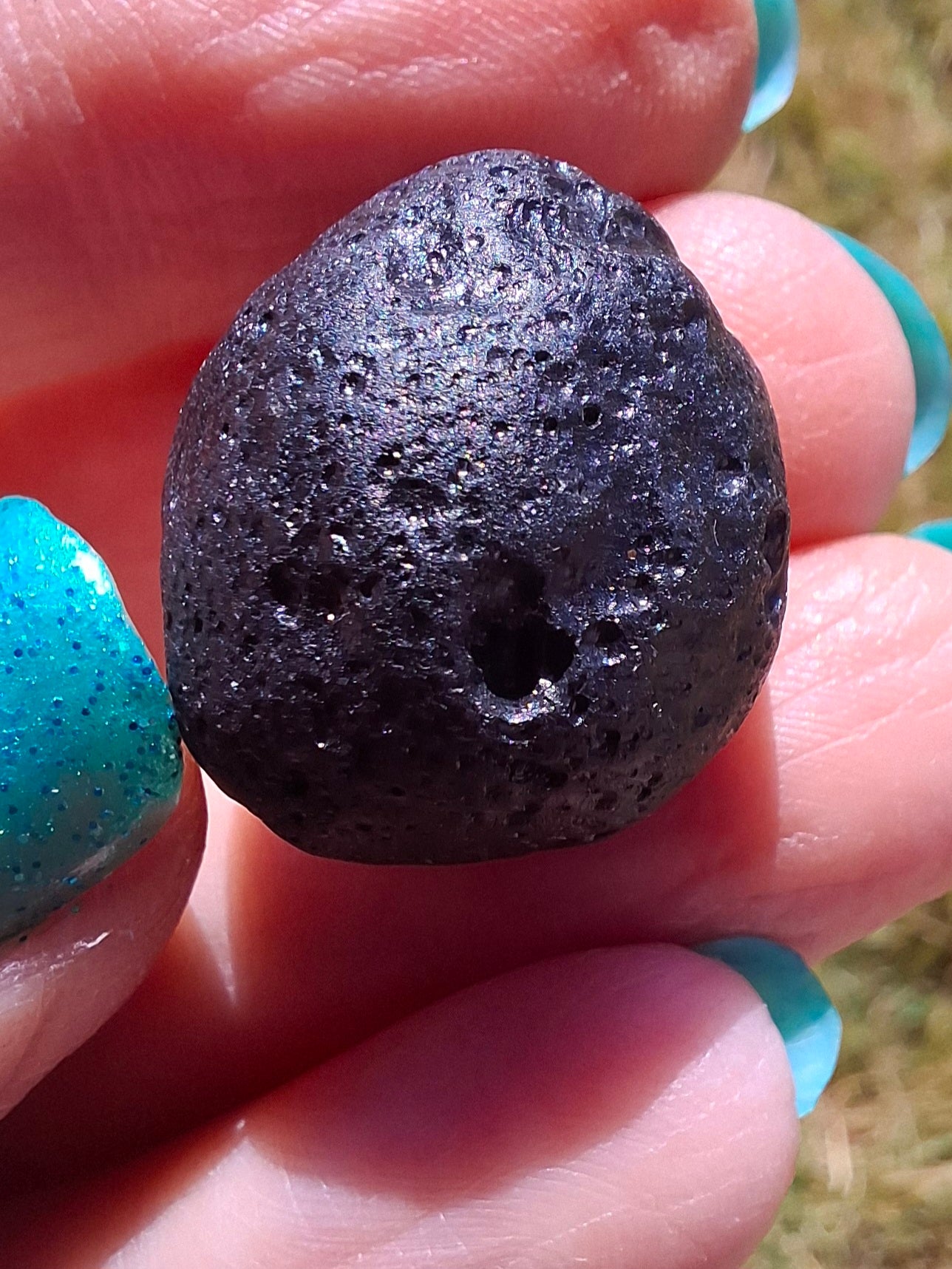 Philippinite (Rizalite), 9.75g, Tektite