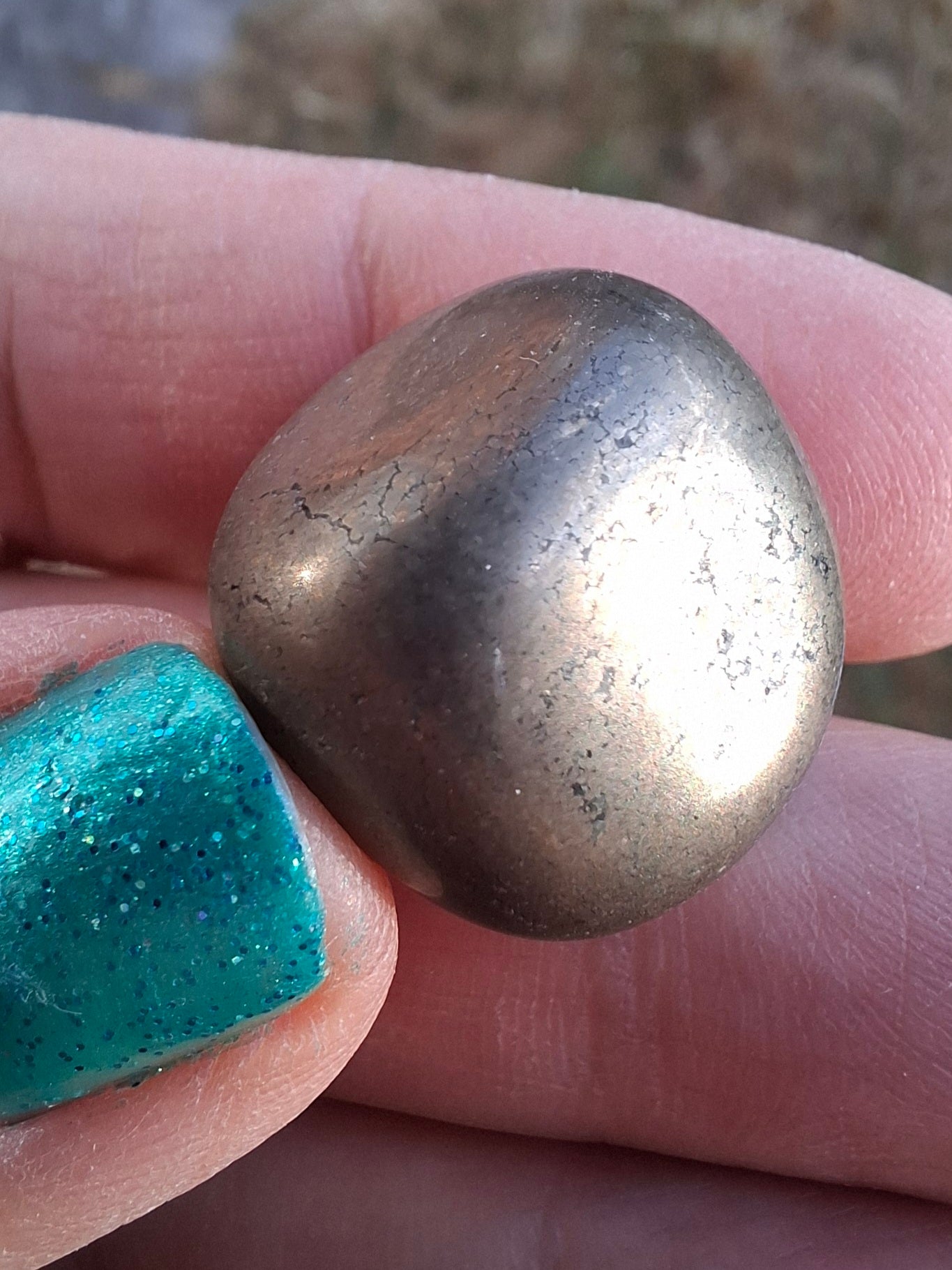 Apache Gold Tumble Stone, Crystal (Ref: T231)