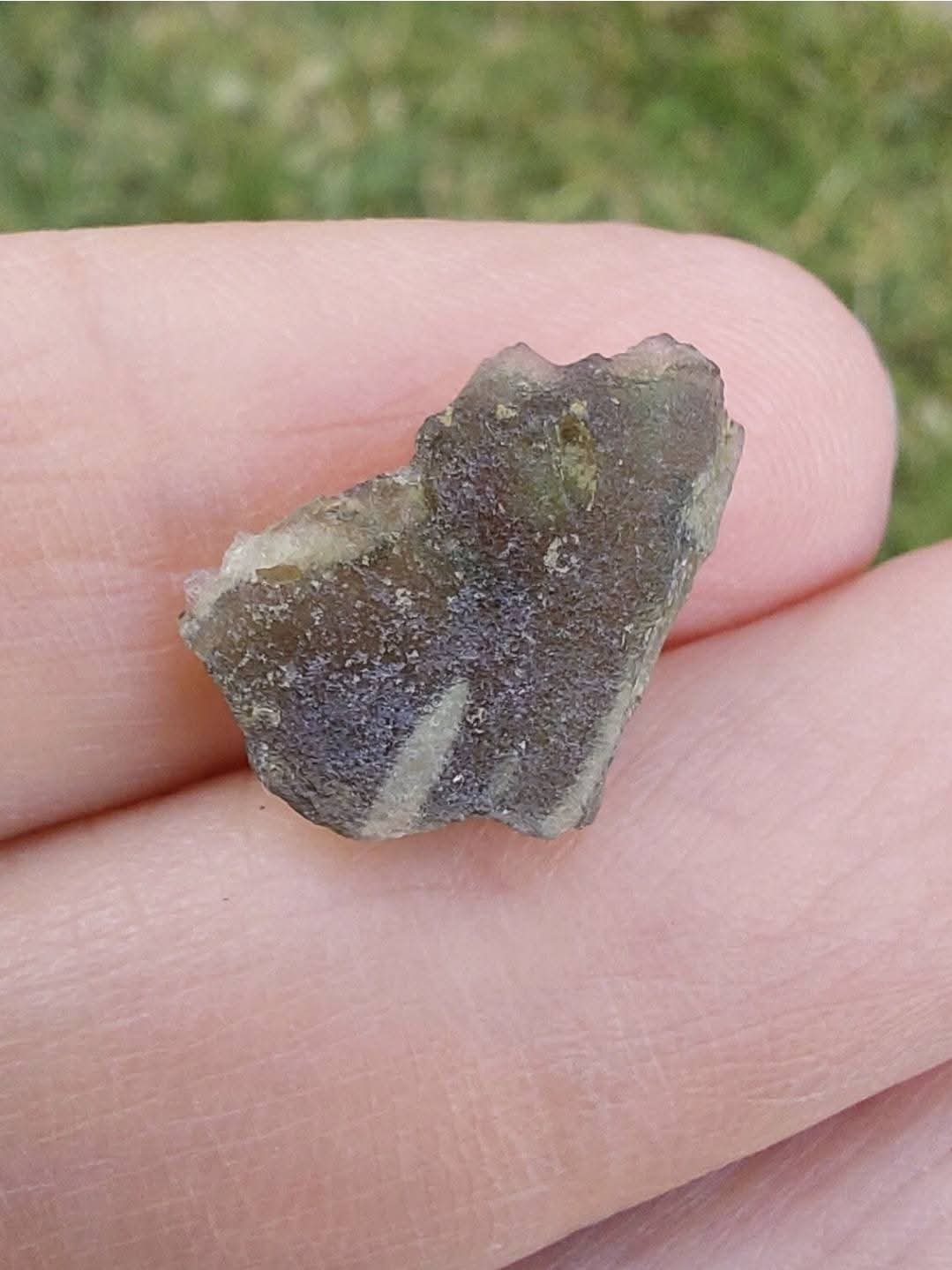 Moldavite Piece, 0.81g, Tektite (Ref: E164)