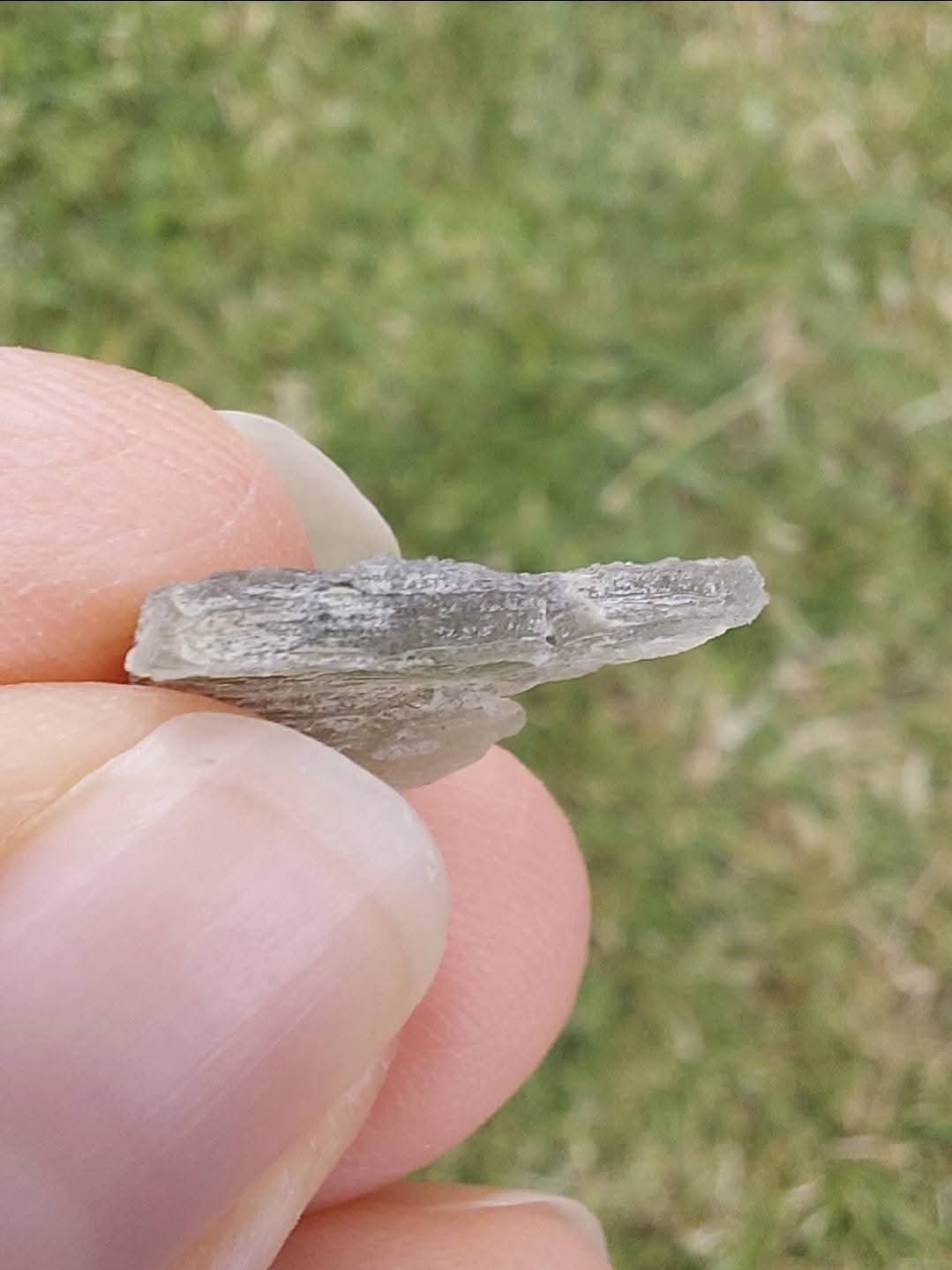 Moldavite Piece, 0.59g, Tektite (Ref: E155)