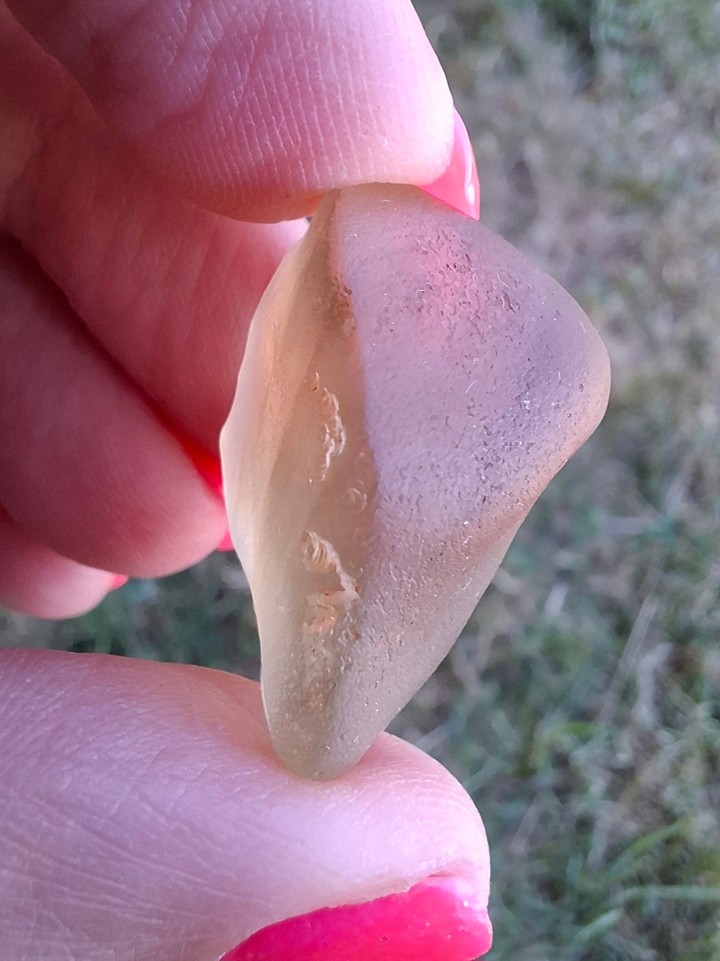 Libyan Desert Glass (darker) Piece, 9.54g, Tektite (Ref: L1371)