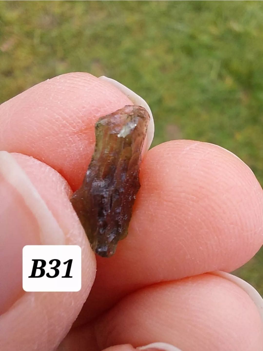 Moldavite Small Piece, 0.43g, Tektite (Ref: B31)