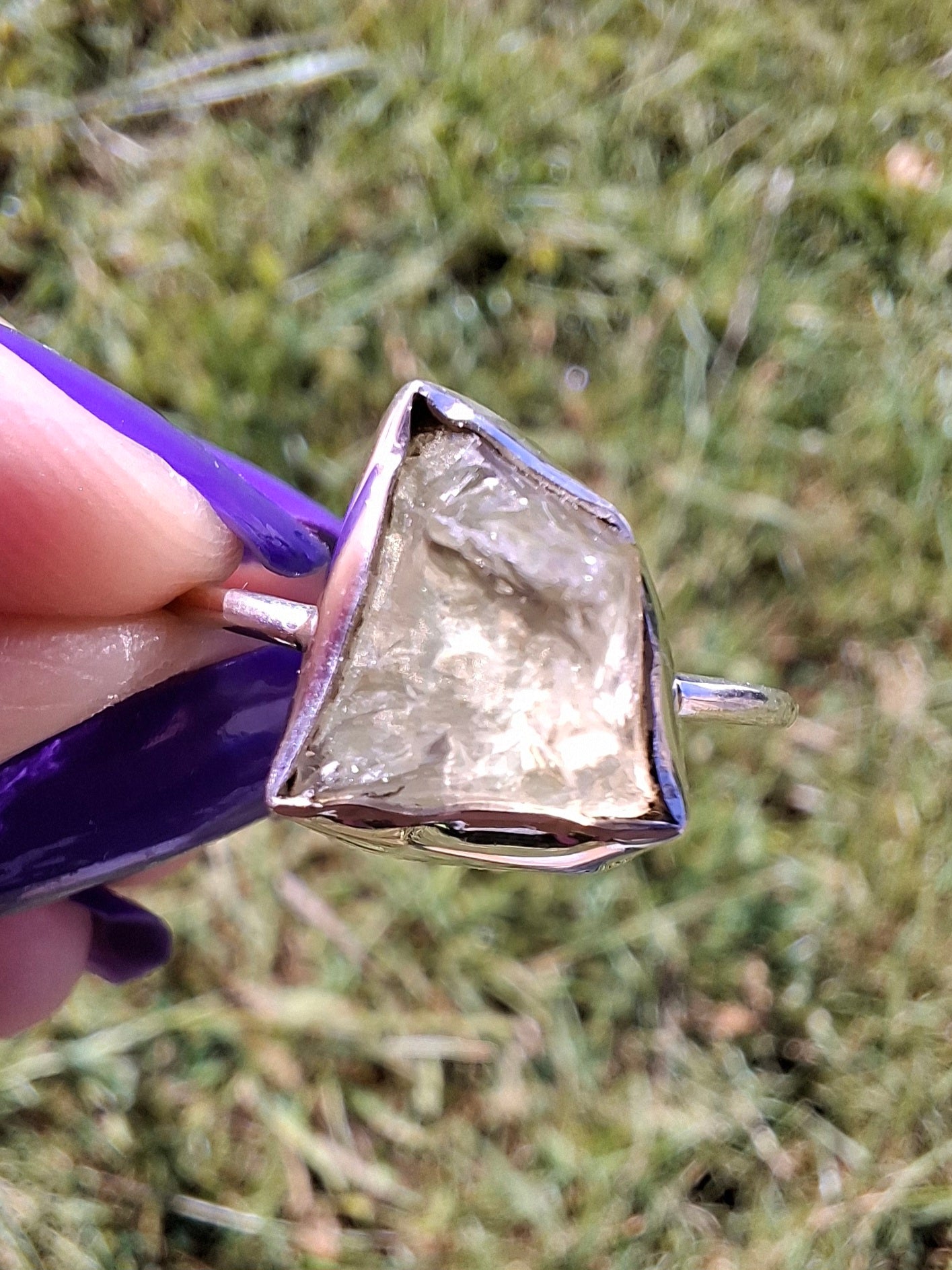 Libyan Desert Glass Ring, size large V, 925 Silver, Tektite (Ref: LR58)