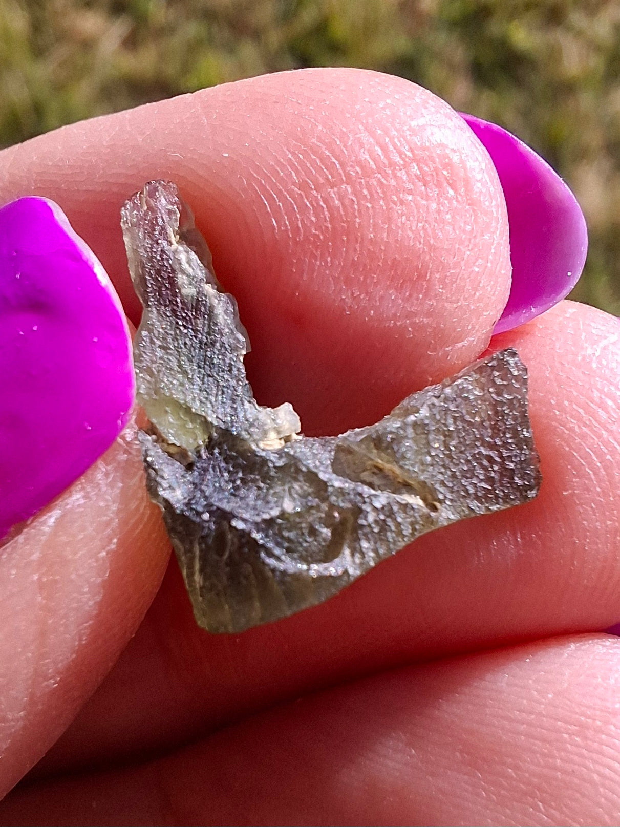 Moldavite Piece, 0.66g, Tektite (Ref: 1436)